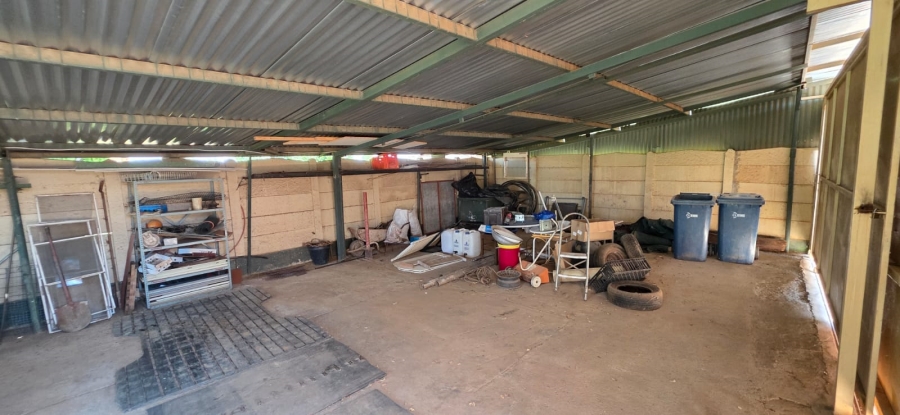 8 Bedroom Property for Sale in Meiringspark North West